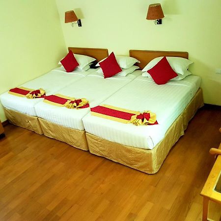 Hotel A1 Mandalay Exteriör bild
