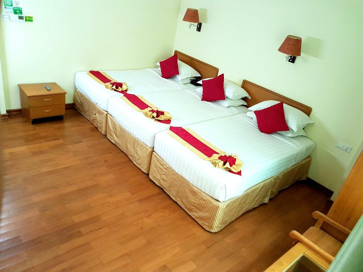Hotel A1 Mandalay Exteriör bild