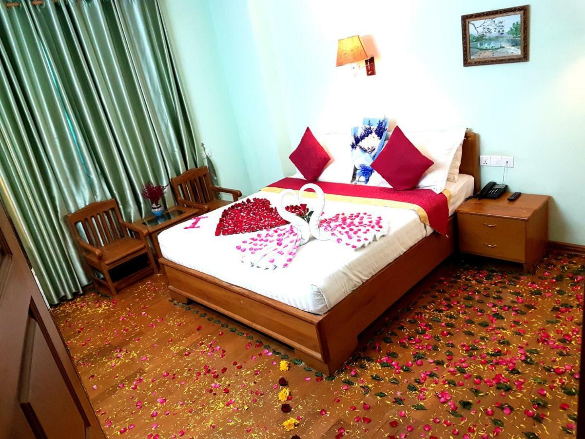 Hotel A1 Mandalay Exteriör bild